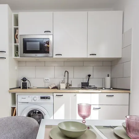 Sweet Escape Apartment *